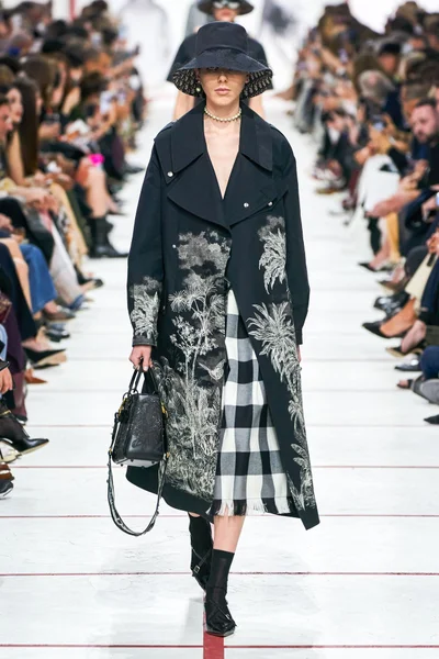 Look 56